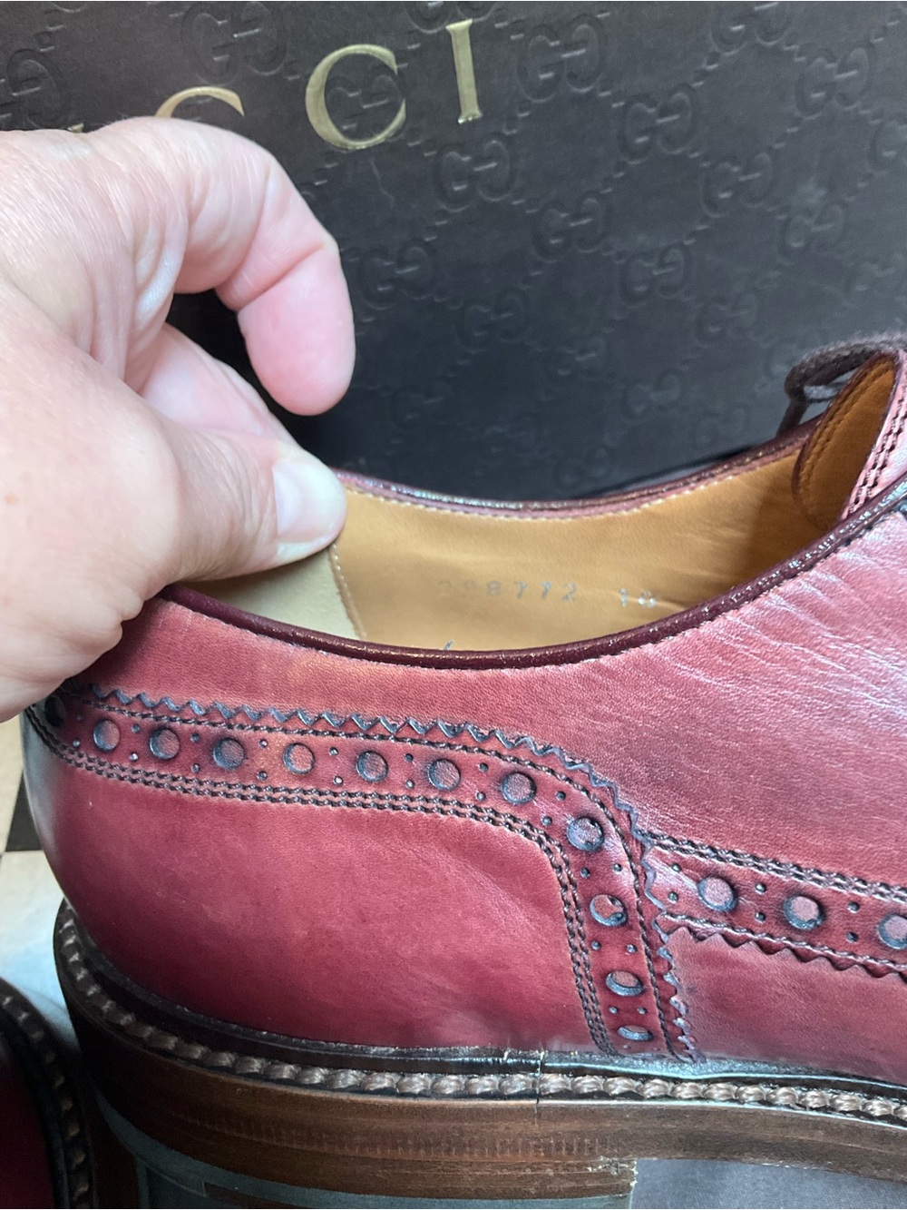 Gucci Men’s Bordeaux Leather Wingtip Oxfords - Picture 12 of 12